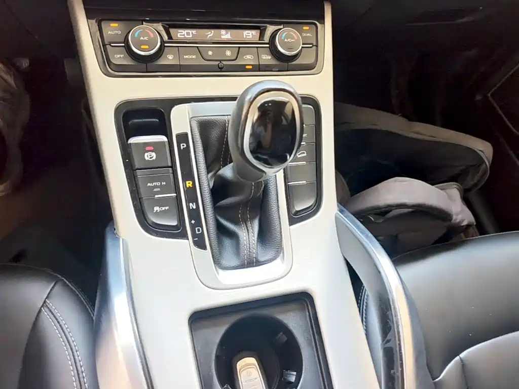 Geely Boyue — миниатюра 14