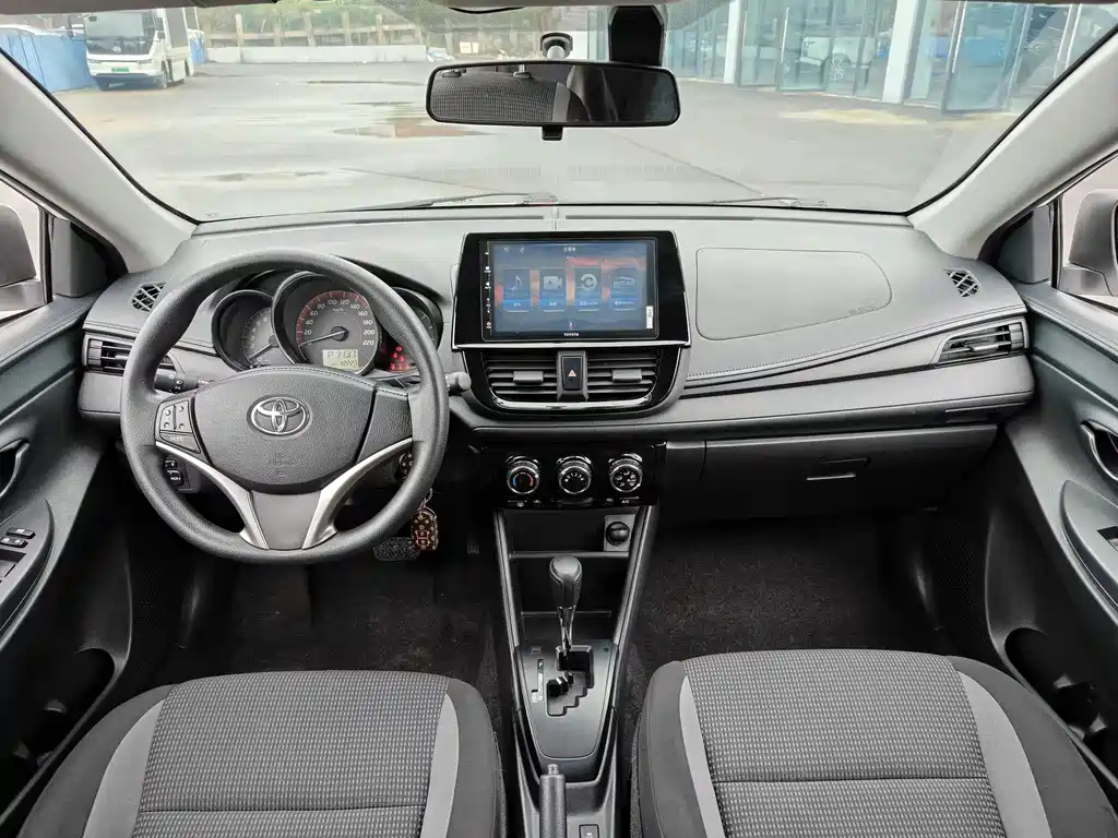 TOYOTA VIOS FS