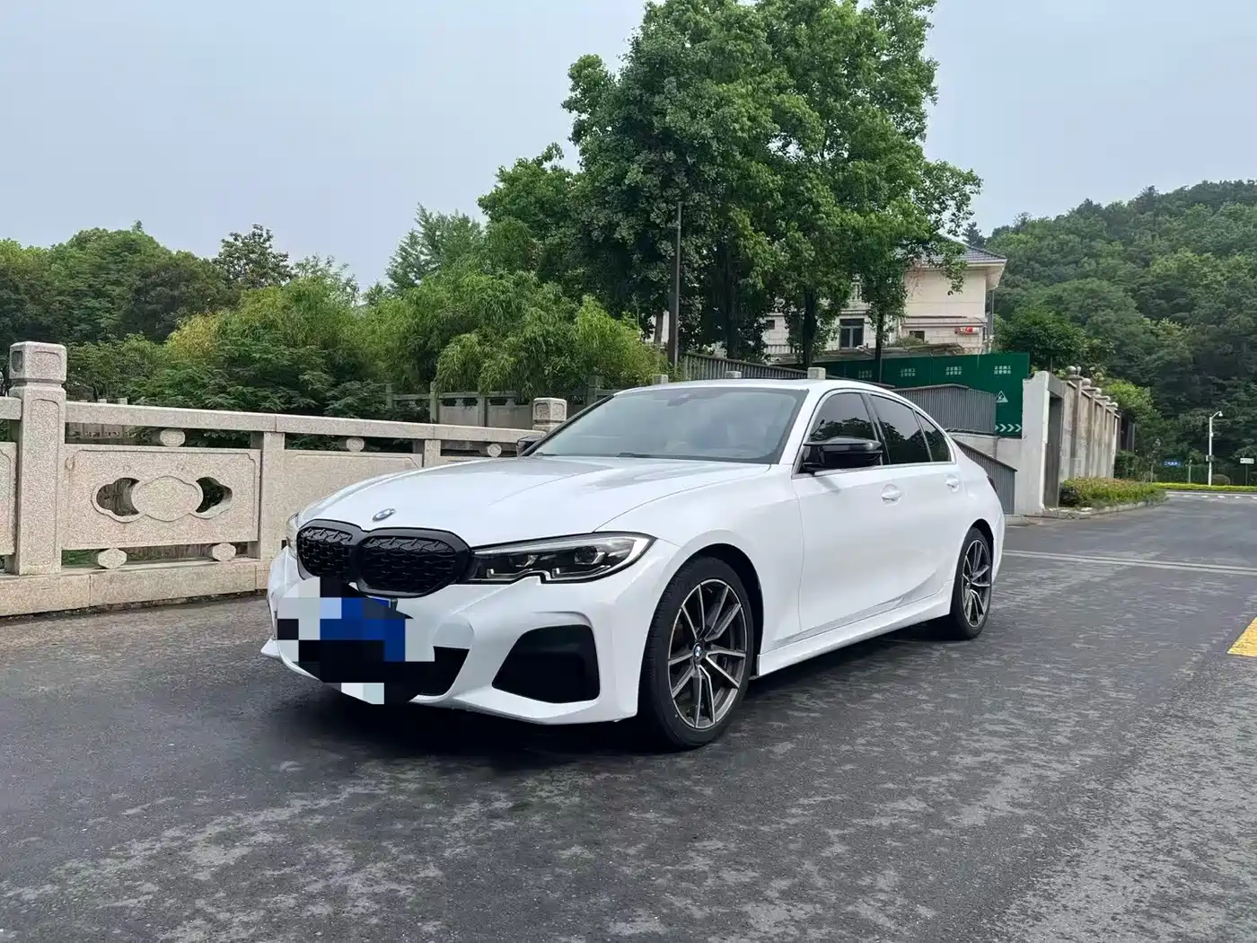 BMW 3 series 2023 Синий из Китая, фото 2