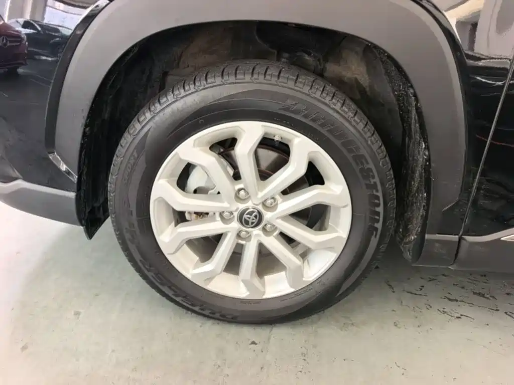 Toyota Frontlander — миниатюра 23