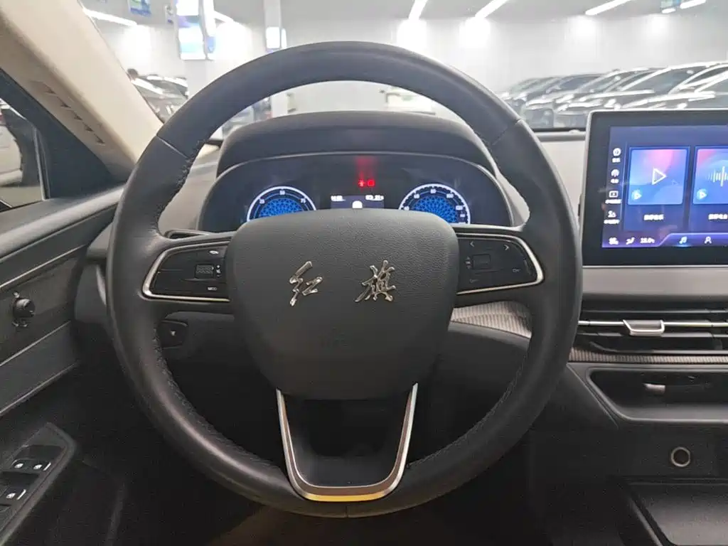 Hongqi Hongqi E-QM5 — миниатюра 11