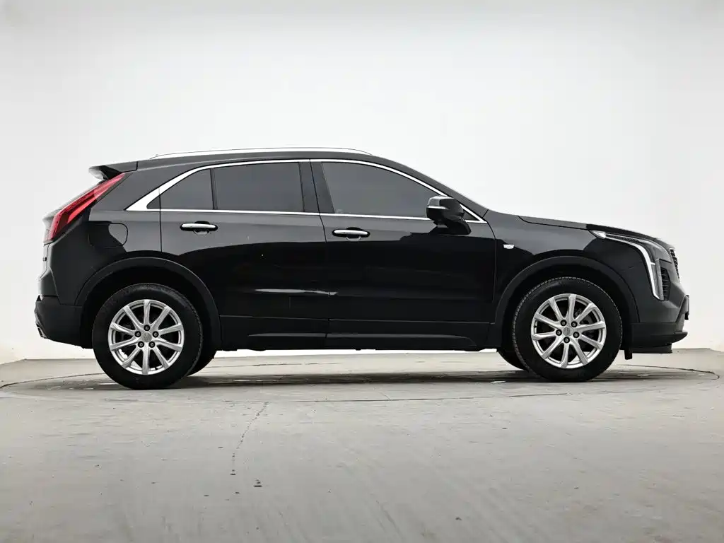 Cadillac XT4 — миниатюра 6