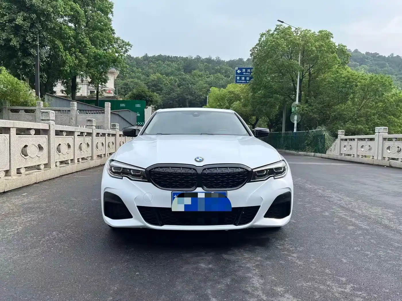 BMW 3 series 2023 Синий из Китая, фото 3