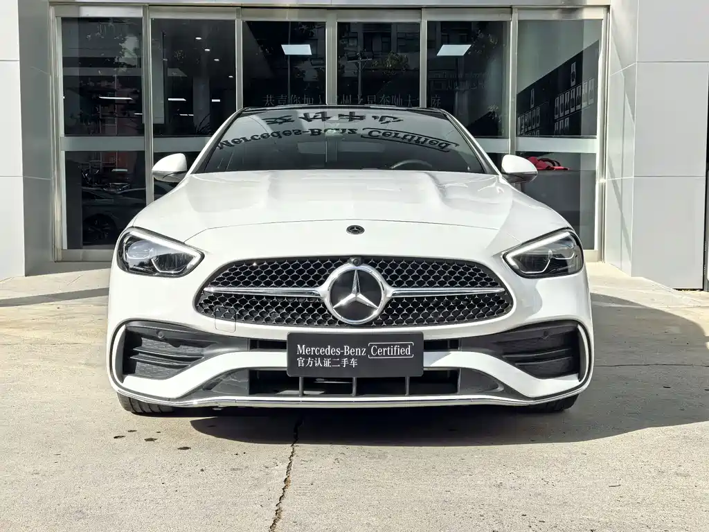 Mercedes-Benz C-Class — миниатюра 2
