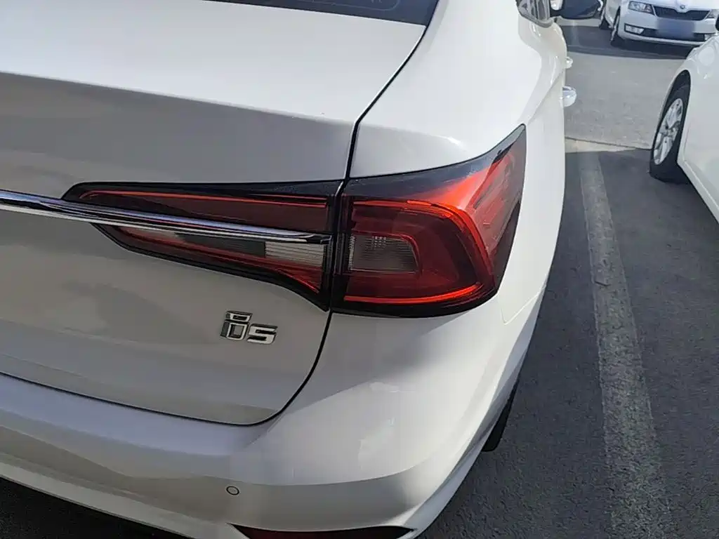Roewe i5 — миниатюра 8
