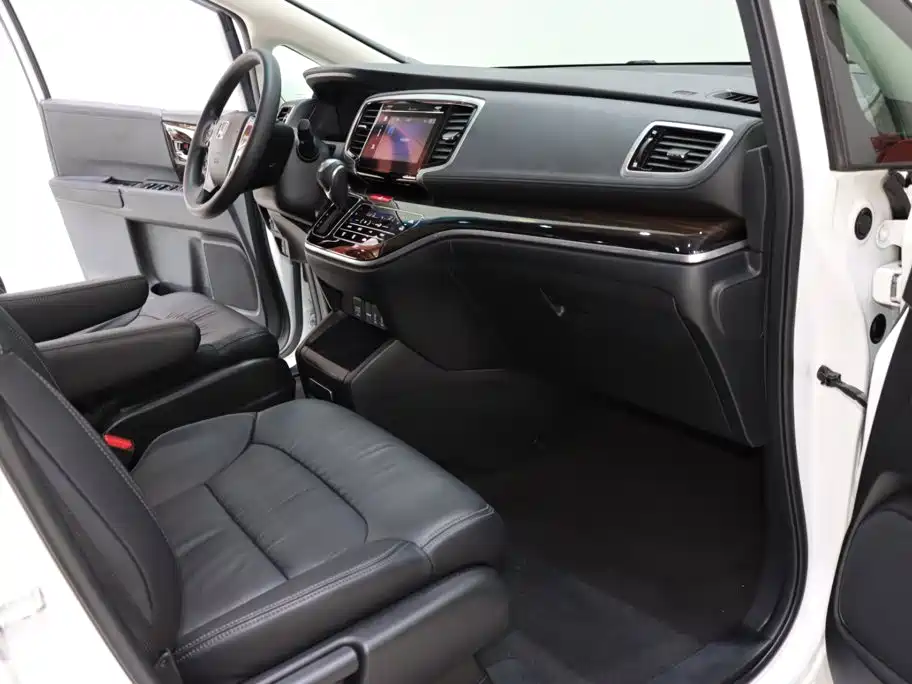 Honda Odyssey — миниатюра 7