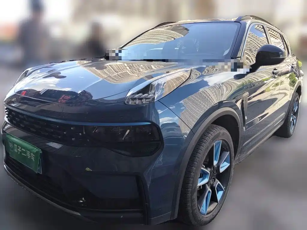 Lynk & Co 01