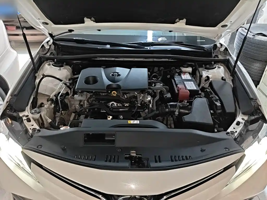 Toyota Camry — миниатюра 20