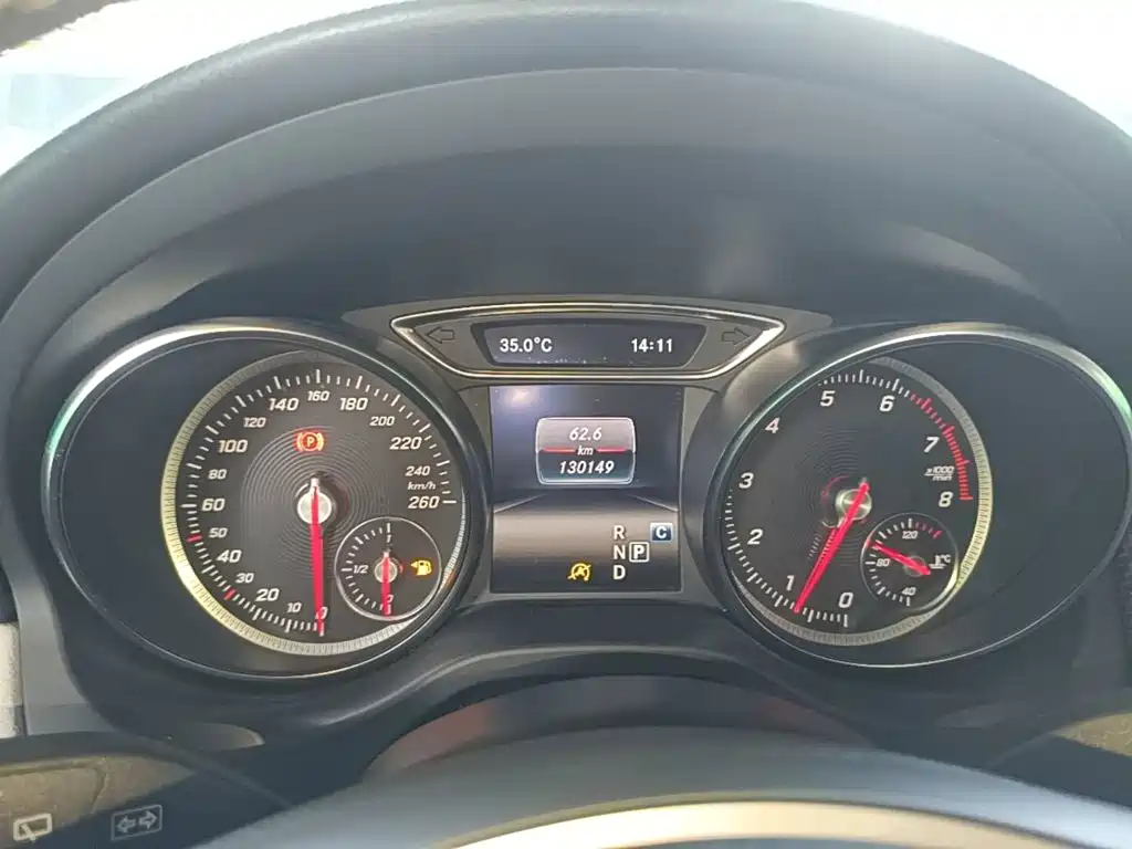 Mercedes-Benz GLA — миниатюра 12