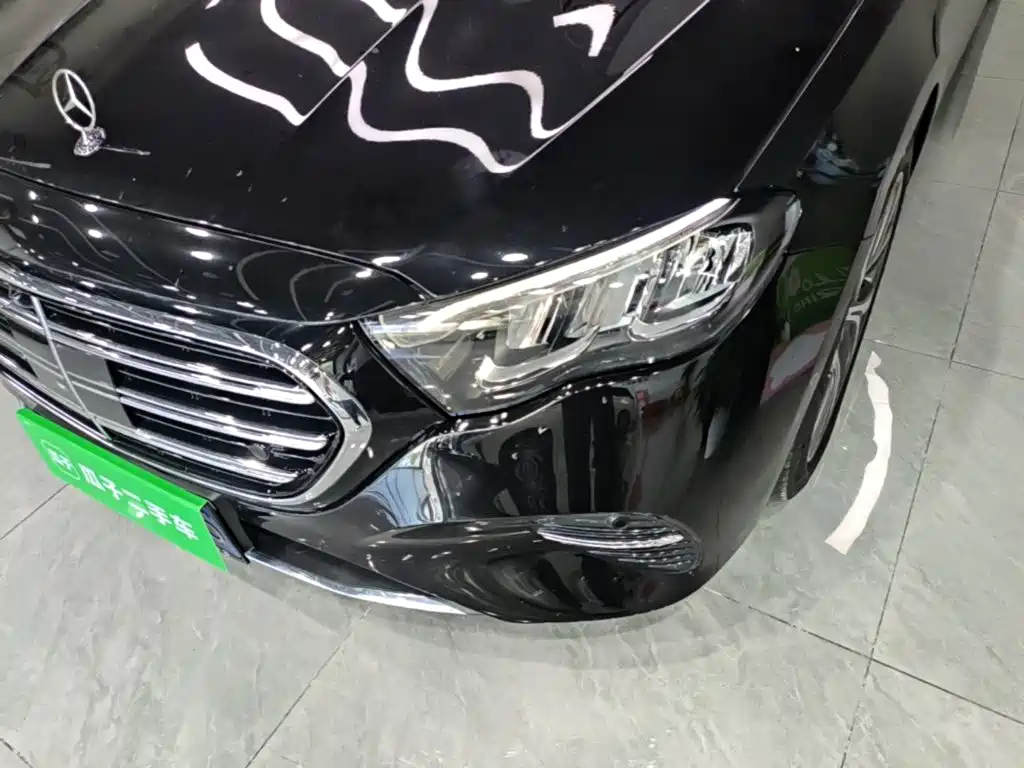 Mercedes-Benz E-Class — миниатюра 24