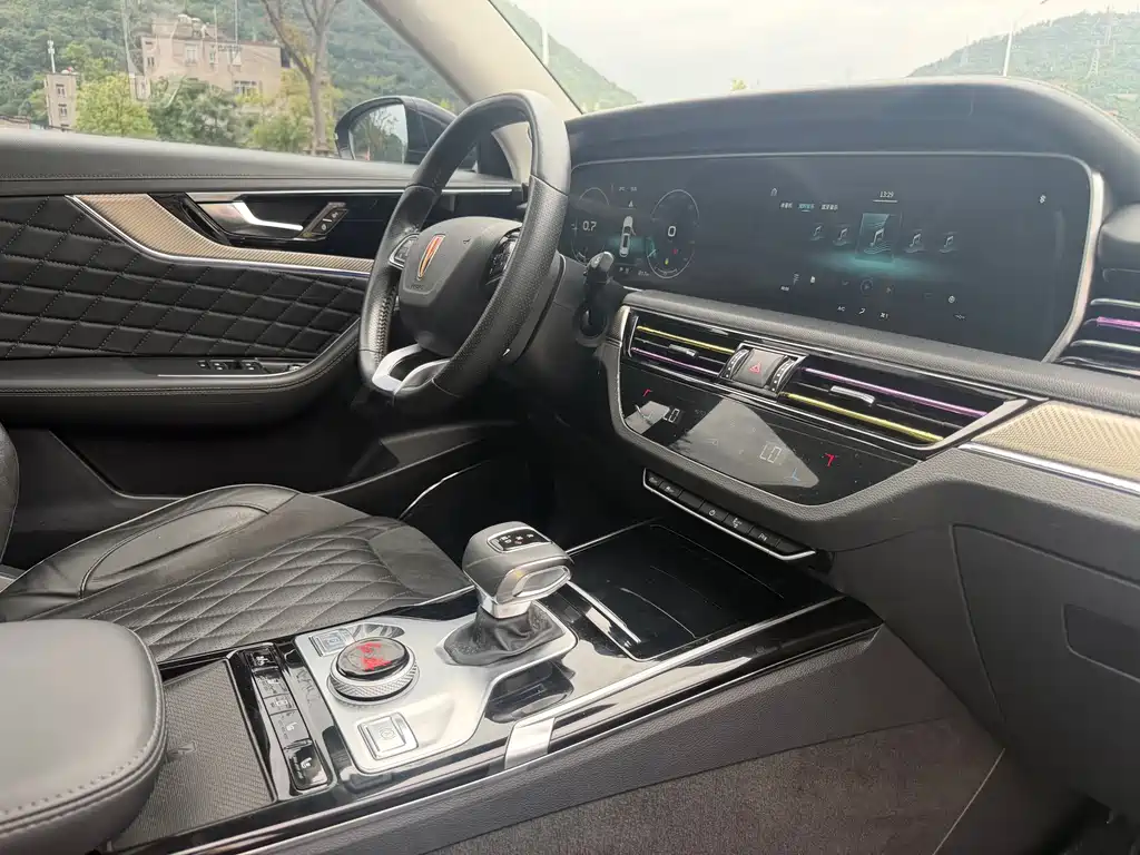 Hongqi Hongqi HS5 — миниатюра 13