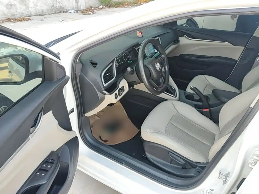 Buick Excelle — миниатюра 16