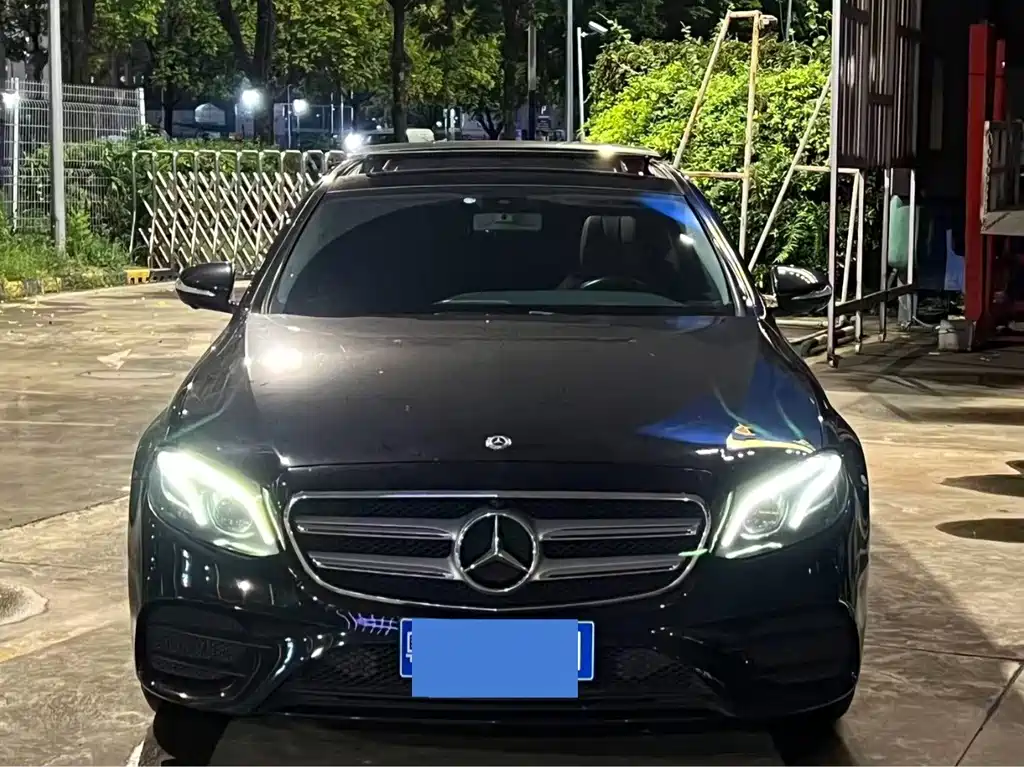 Mercedes-Benz E-Class — миниатюра 2