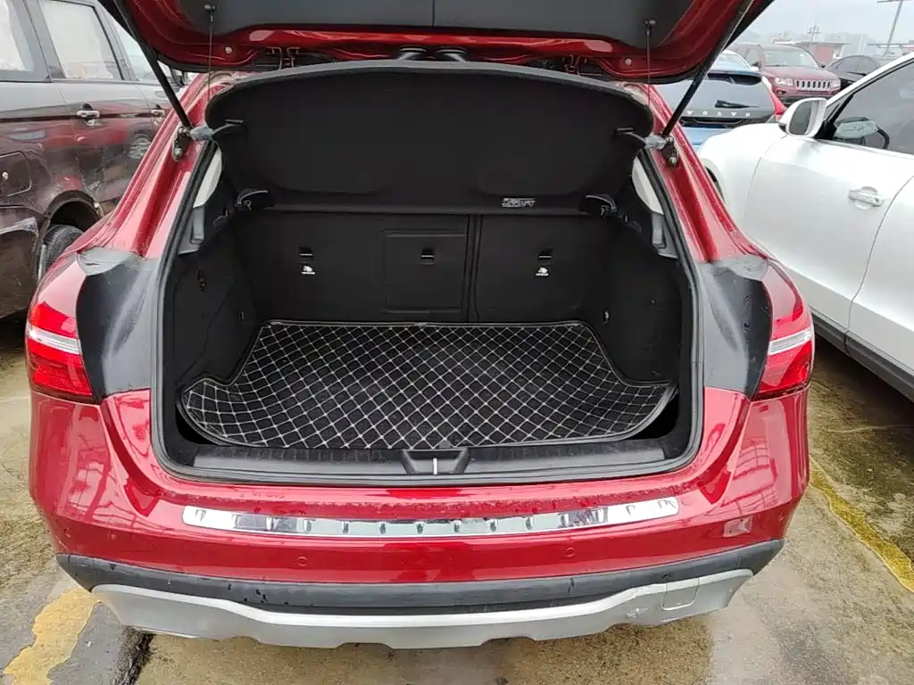 Mercedes-Benz GLA — миниатюра 19