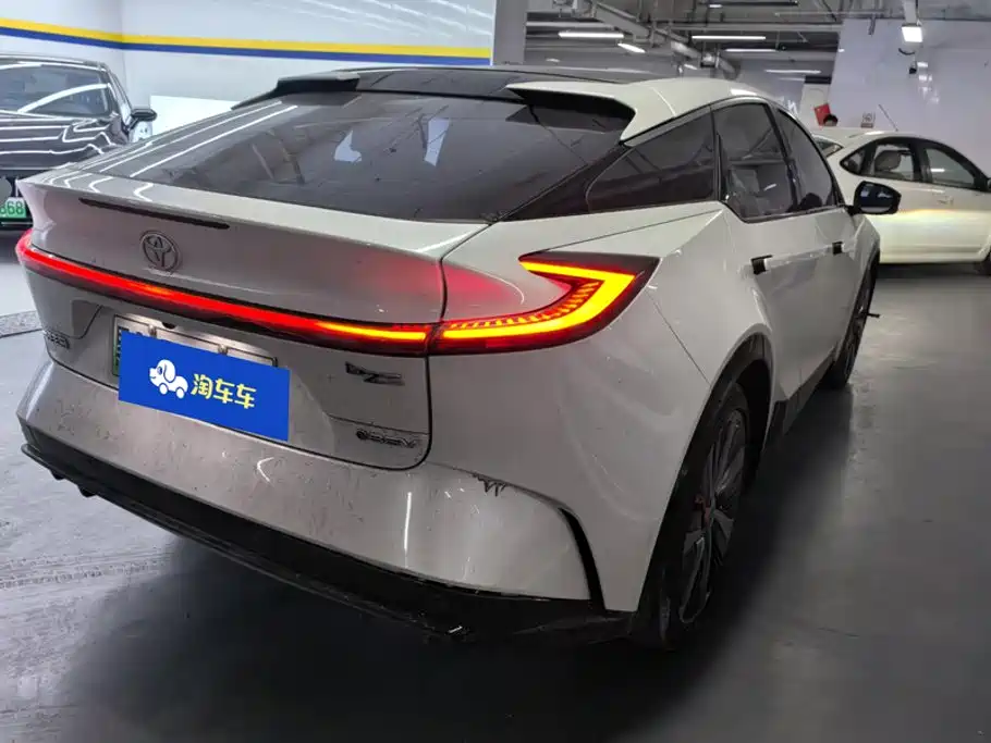 Toyota bZ5 — миниатюра 3