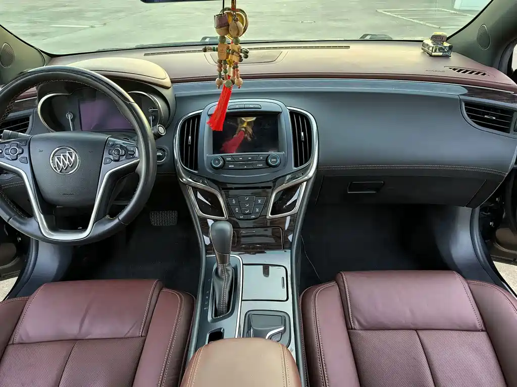 Buick LaCrosse — миниатюра 5