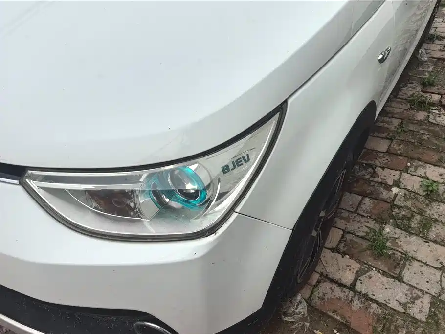 BAIC New Energy EC — миниатюра 5