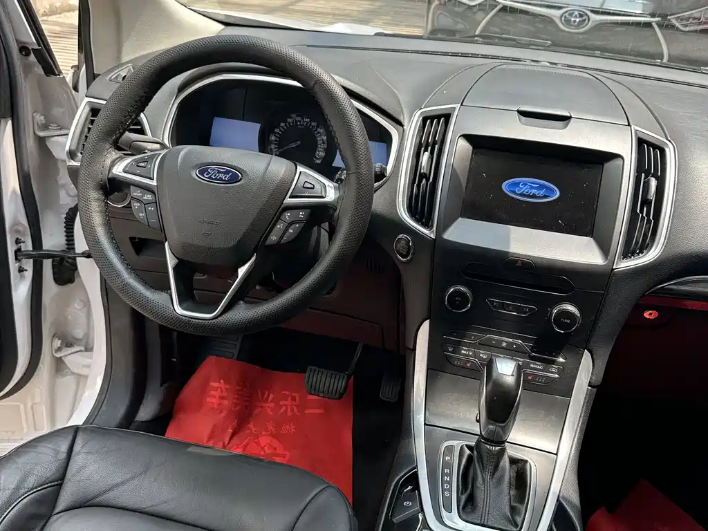Ford Edge 2016 EcoBoost 245 7 мест