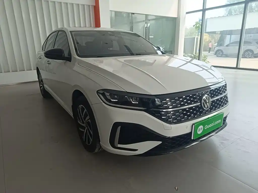 Volkswagen Lavida — миниатюра 4