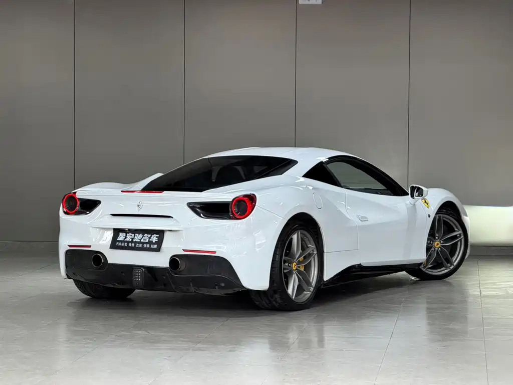 Ferrari 488 — миниатюра 7