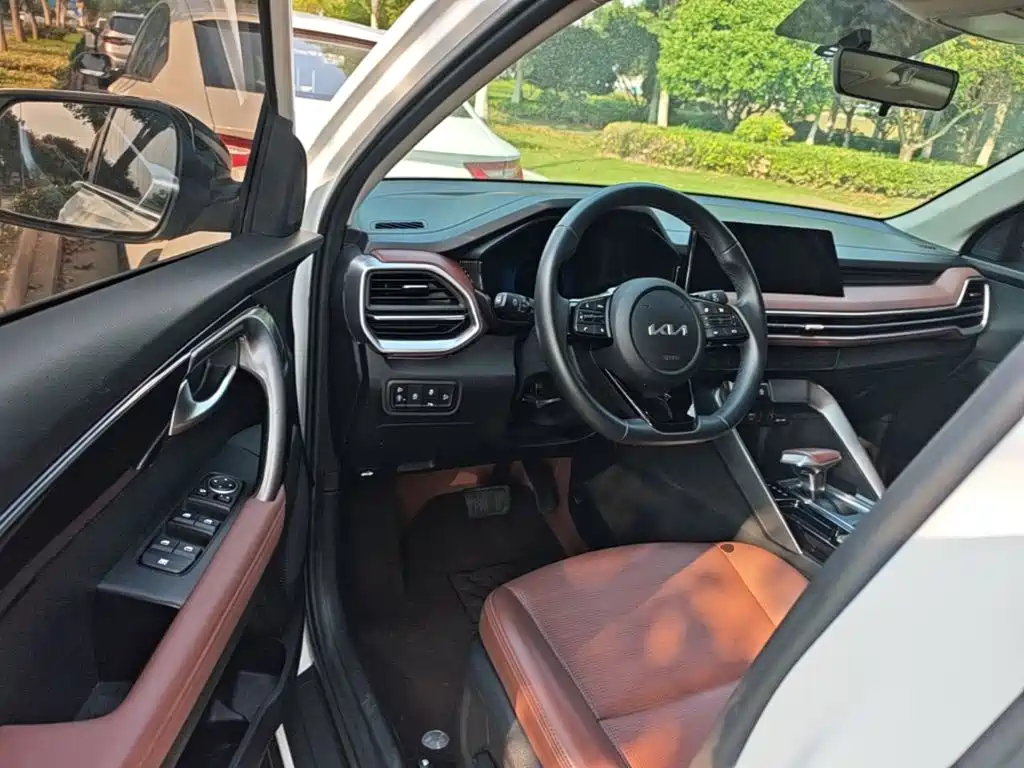 Kia Sportage — миниатюра 16
