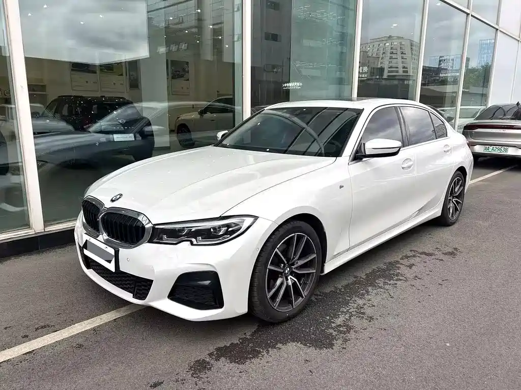 BMW 3 Series 2021