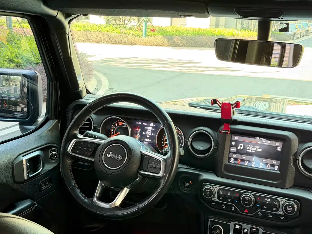 Jeep Wrangler — миниатюра 6