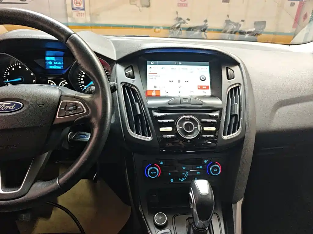 Ford Focus — миниатюра 13