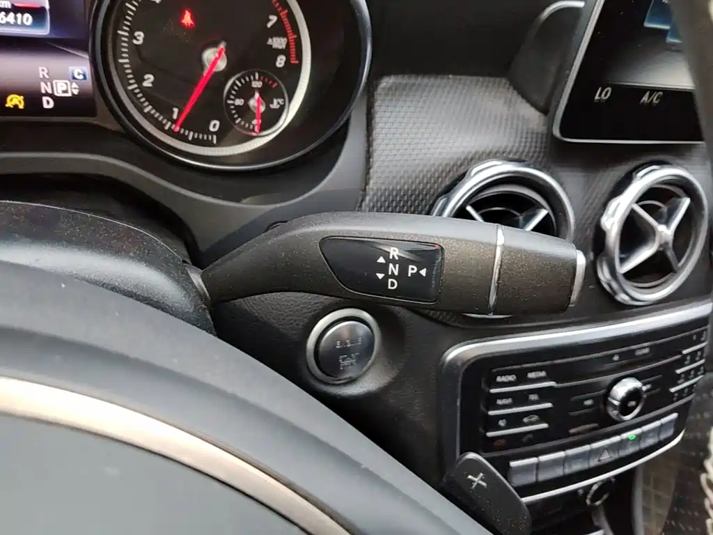 Mercedes-Benz GLA — миниатюра 14
