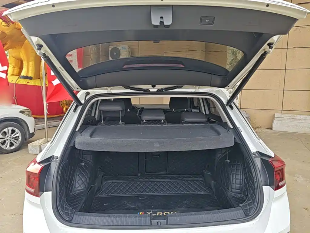 Volkswagen T-Roc — миниатюра 19