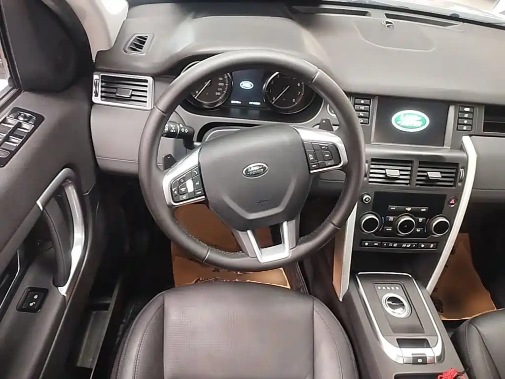 Land Rover Discovery Sport — миниатюра 11
