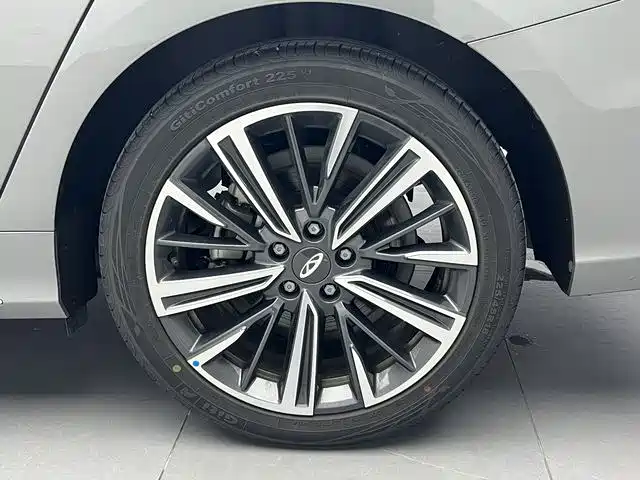 Chery Arrizo 8 — миниатюра 18