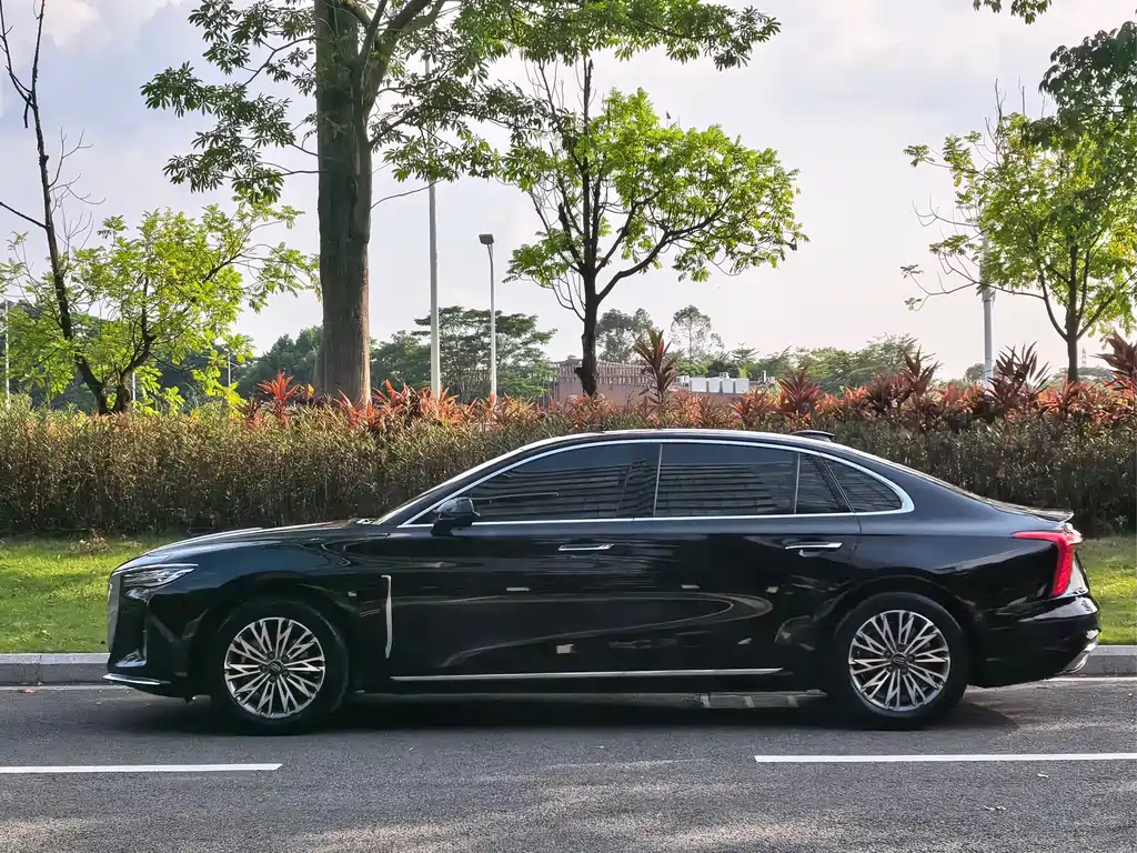 Hongqi Hongqi H5 — миниатюра 16