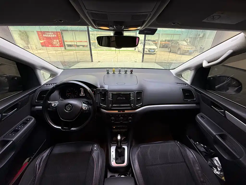 Volkswagen Sharan — миниатюра 6