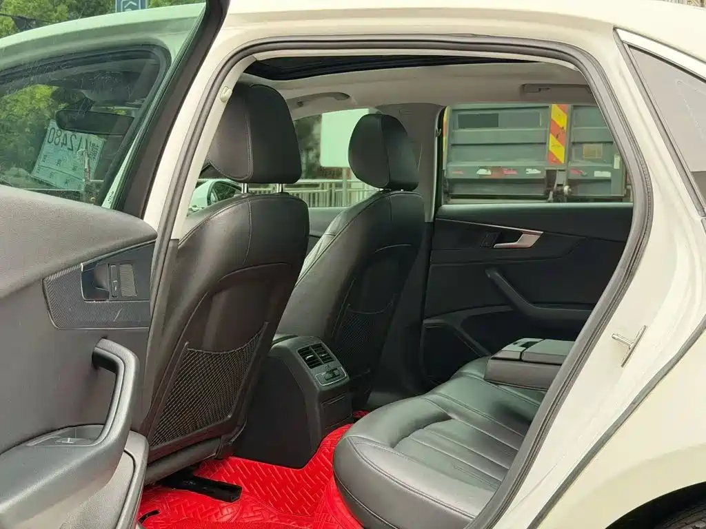 Audi A4L — миниатюра 7