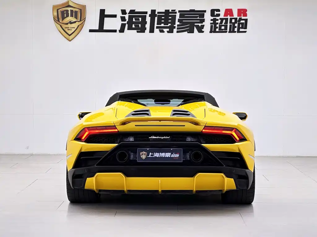 LAMBORGHINI HURACÁN