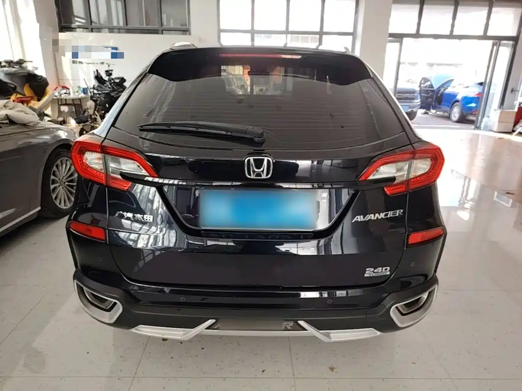 Honda Avancier — миниатюра 6