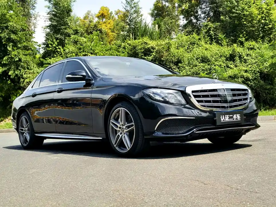 Mercedes-Benz E-Class — миниатюра 3