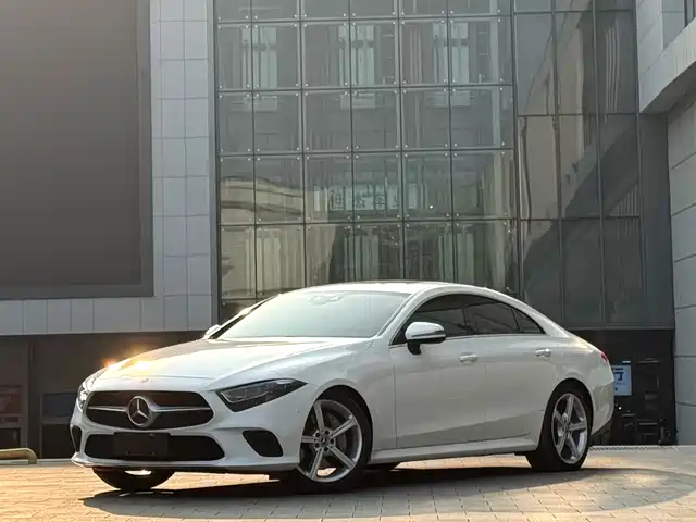 MERCEDES-BENZ CLS
