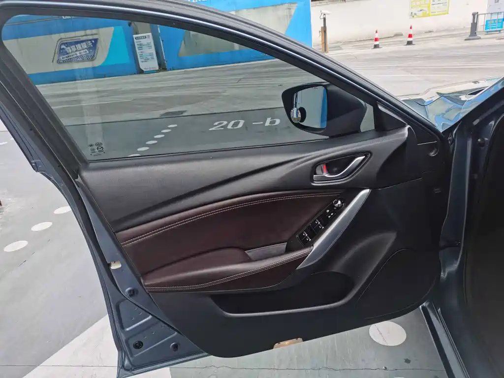 Mazda Atenza — миниатюра 8