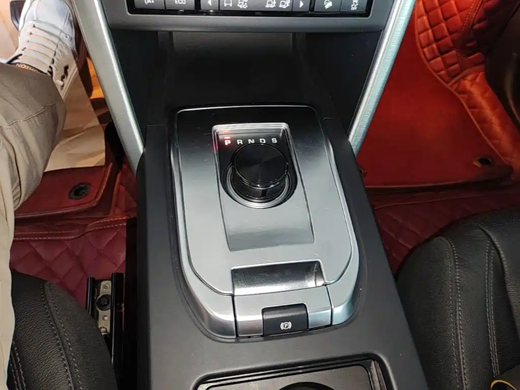 Land Rover Discovery Sport — миниатюра 14