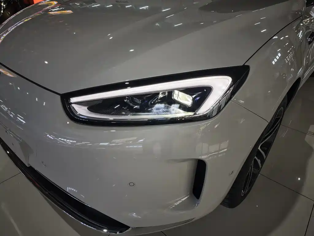 AITO ASK THE WORLD M5