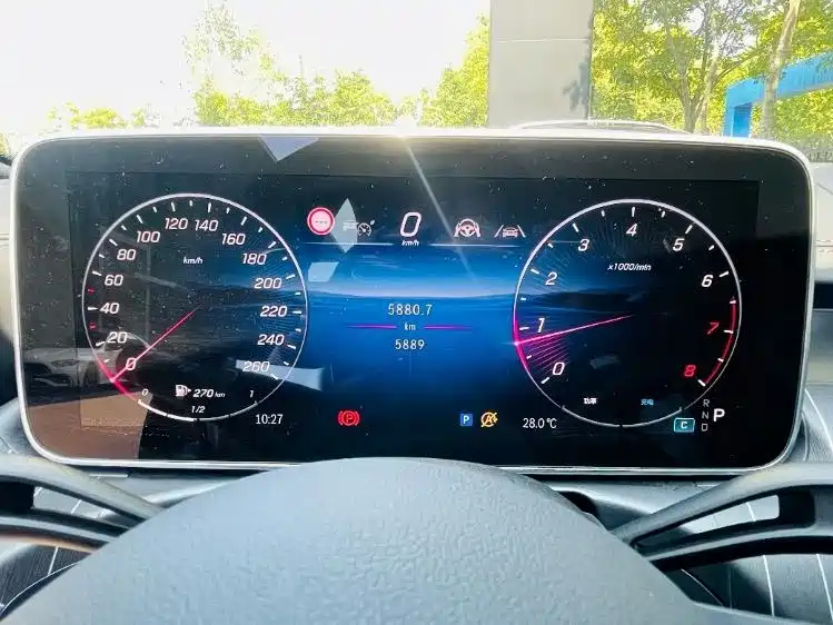 Mercedes-Benz C-Class — миниатюра 7