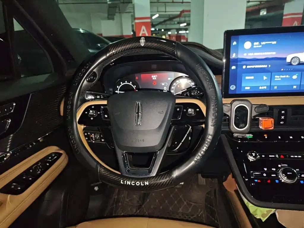 Lincoln Corsair — миниатюра 6