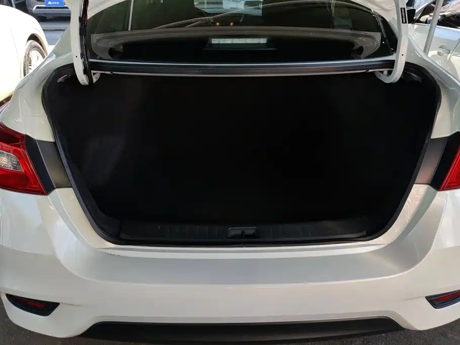 Nissan Sylphy — миниатюра 4