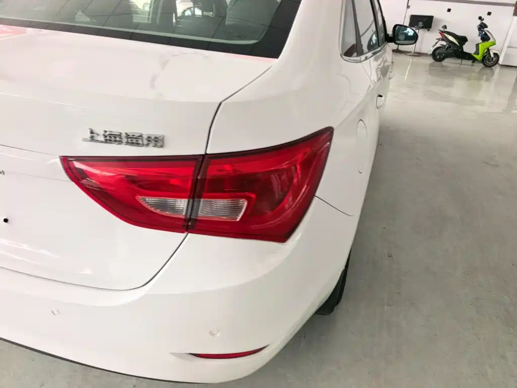 Buick Excelle — миниатюра 8