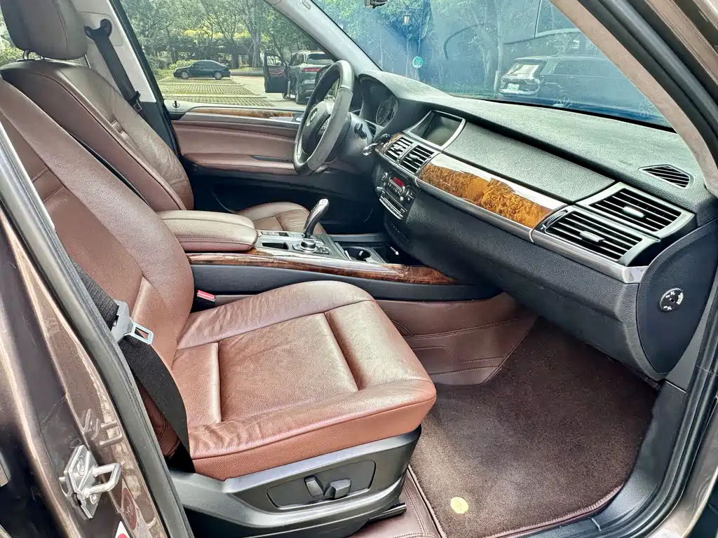 BMW X5 (Import) — миниатюра 15