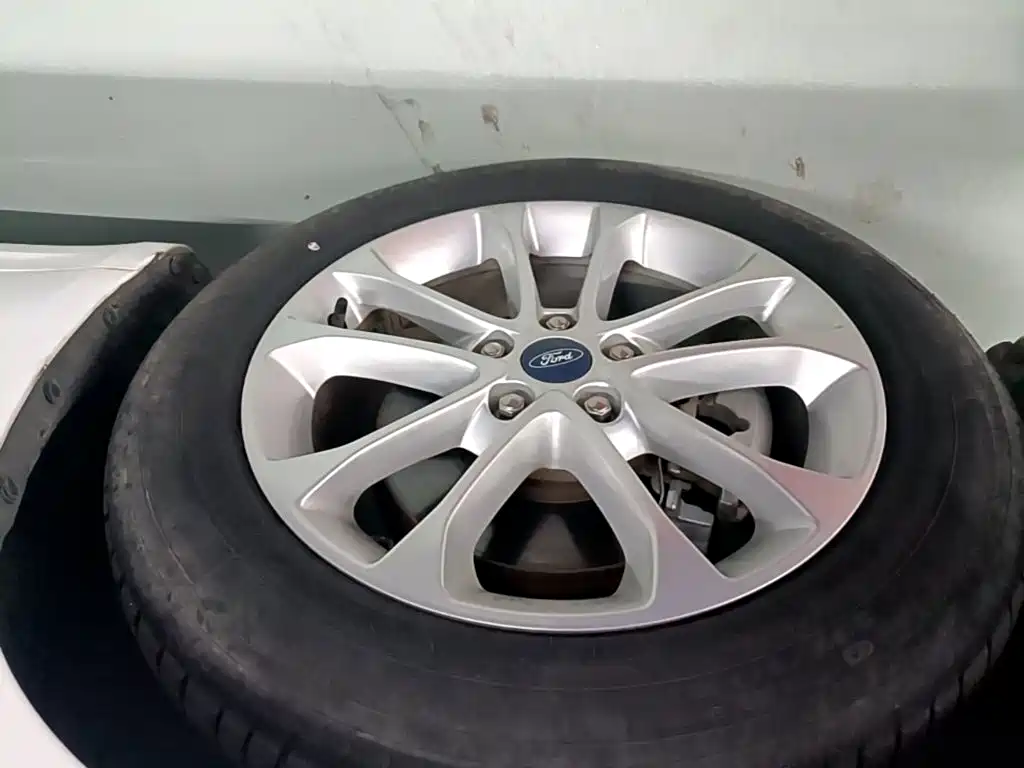 Ford Mondeo — миниатюра 23