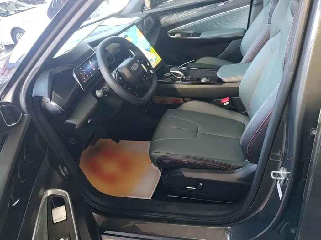 Geely Boyue — миниатюра 15