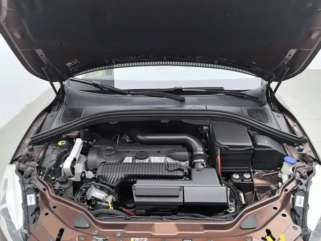 Volvo XC60 — миниатюра 6